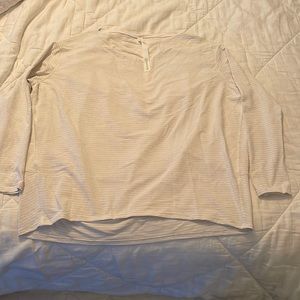 EUC Lululemon Top